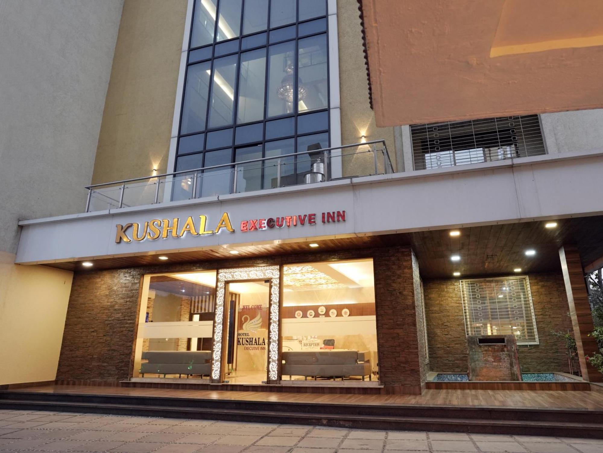 Hotel Kushala Executive Inn ธาเน ภายนอก รูปภาพ